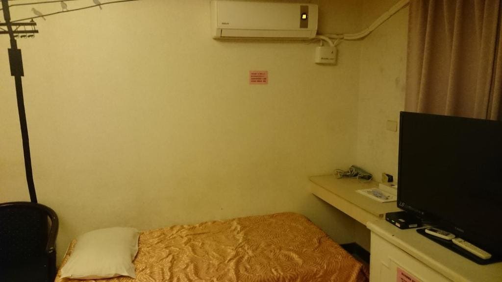 Standard Triple Room room - Image 1