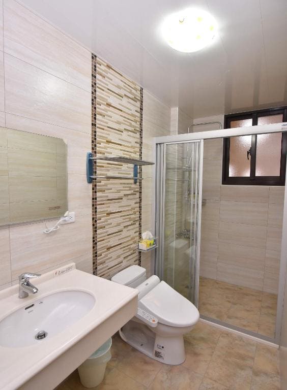Double Room with Balcony room - Image 2