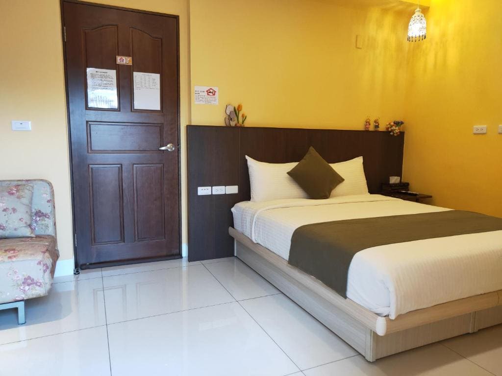 Standard Double Room room - Image 3
