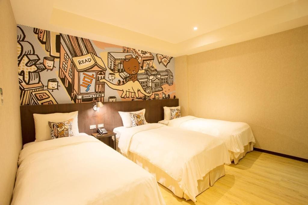 Deluxe Triple Room (No Window) room - Image 2