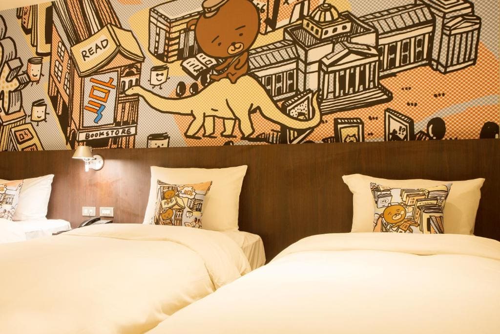 Deluxe Triple Room (No Window) room - Image 3