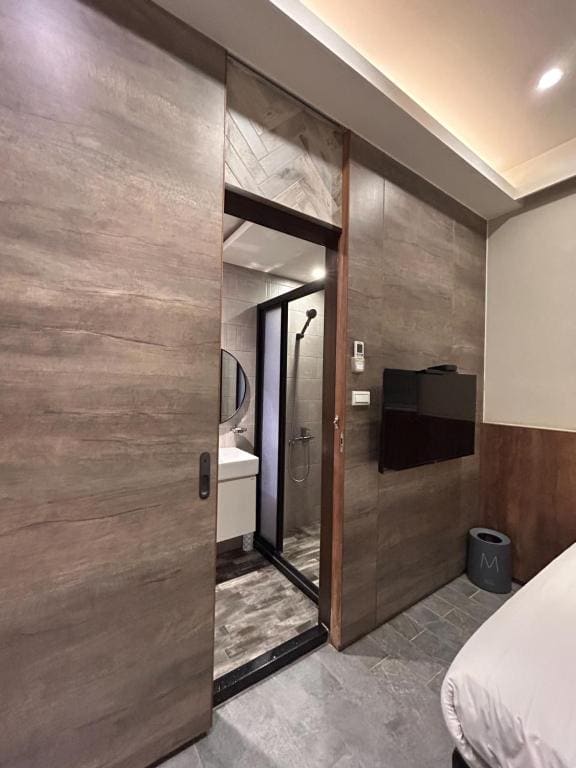 Double Room with Private Bathroom room - Image 2