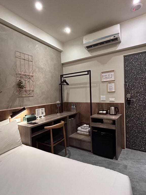 Double Room with Private Bathroom room - Image 1