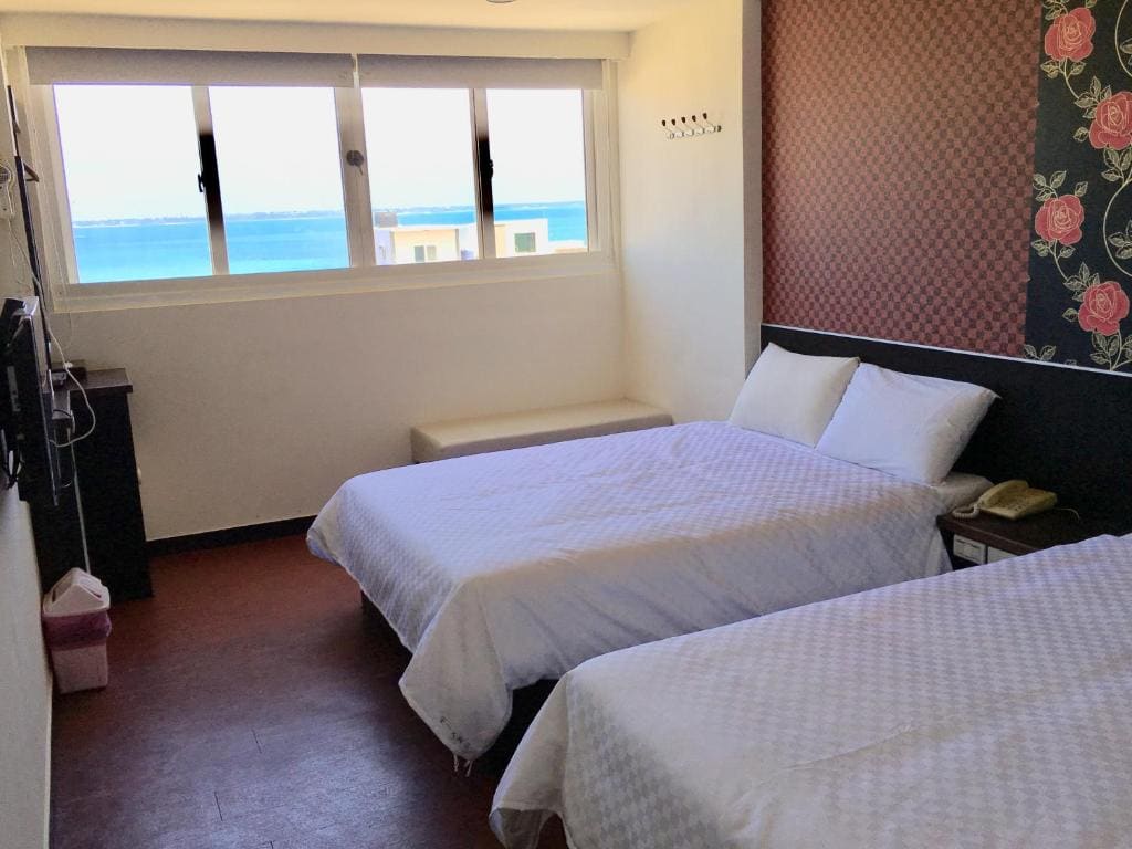 Quadruple Room with Sea View room - Image 1