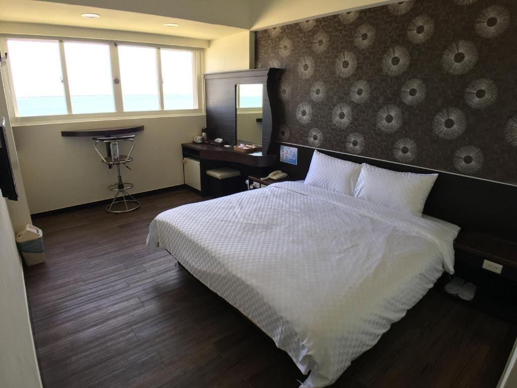 Standard Twin Room room - Image 3