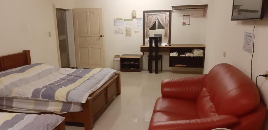 Double or Twin Room with Private Bathroom room - Image 2