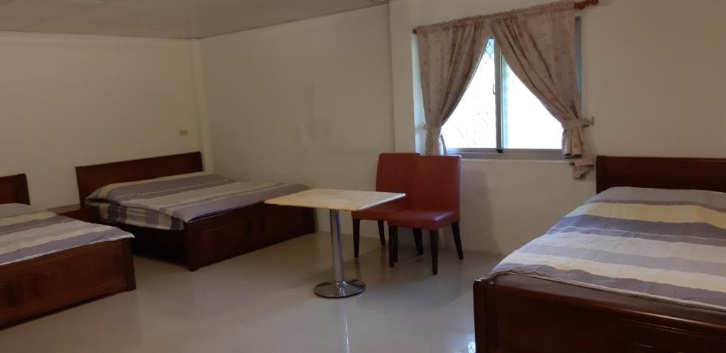 Family Room with Shower room - Image 3