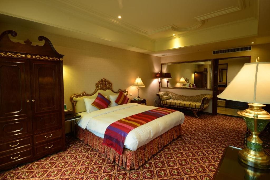 Deluxe Double Room with Park View room - Image 2