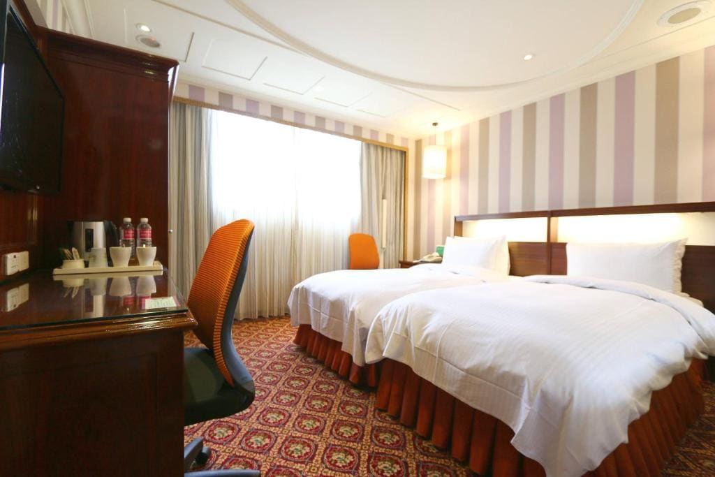 Deluxe Double Room room - Image 2