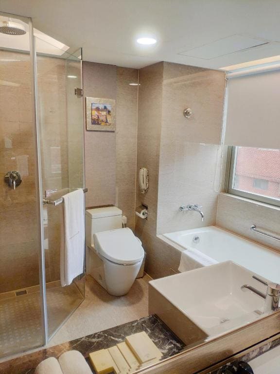Deluxe Double Room room - Image 2
