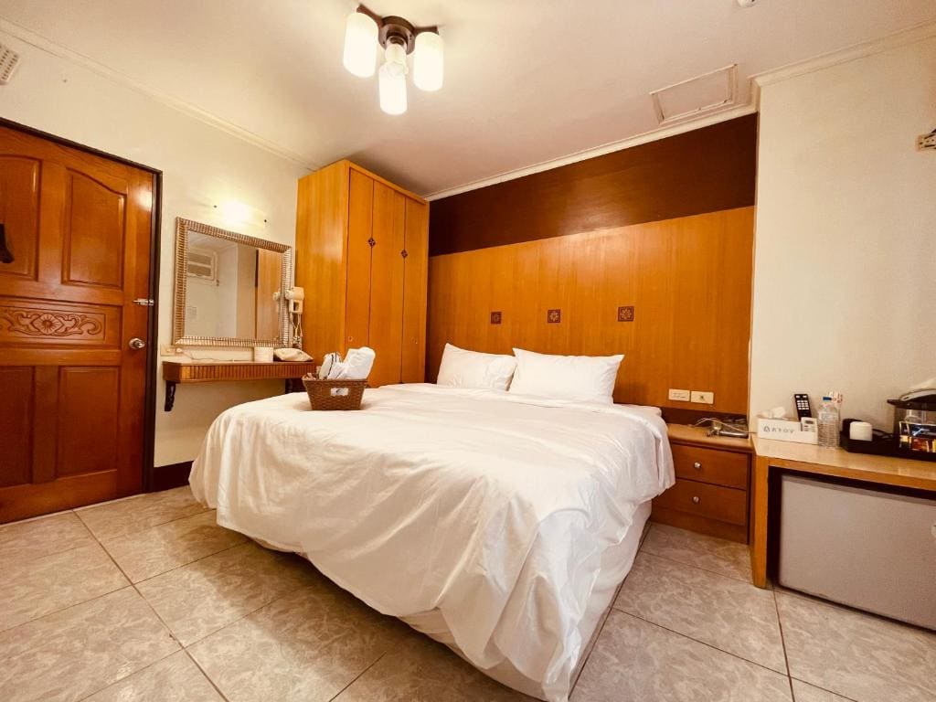 Standard Queen Room room - Image 2