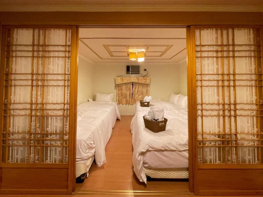 Family Suite room - Image 2
