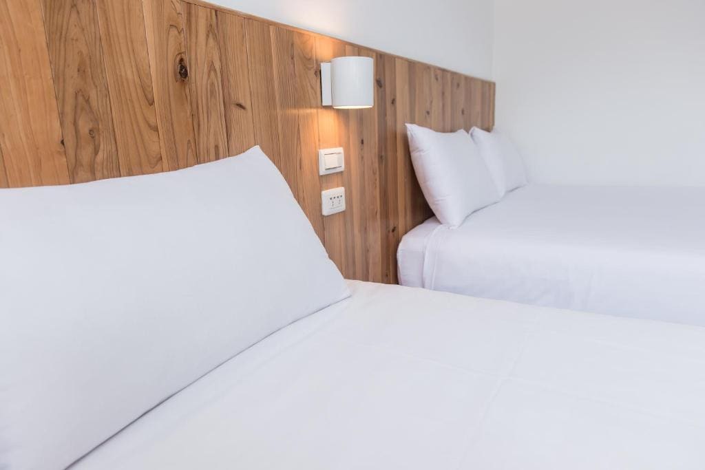 Deluxe Triple Room room - Image 1
