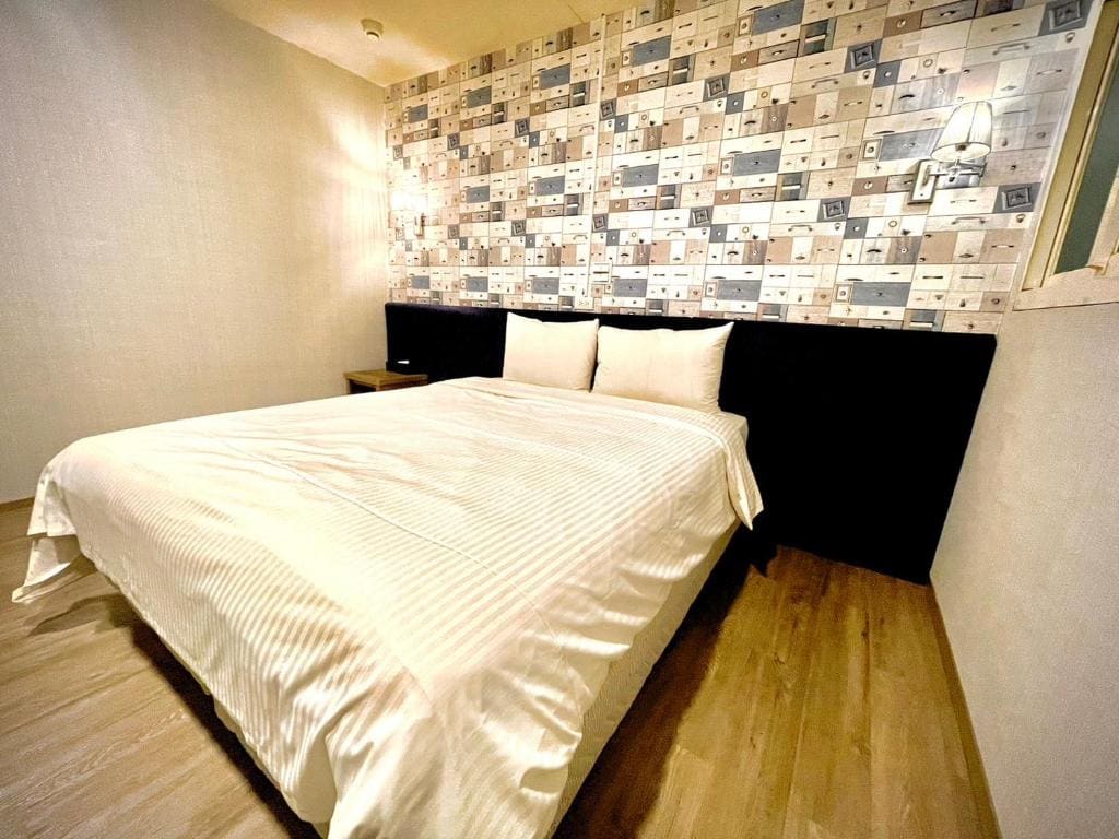 Economy Double or Twin Room with Parking room - Image 1