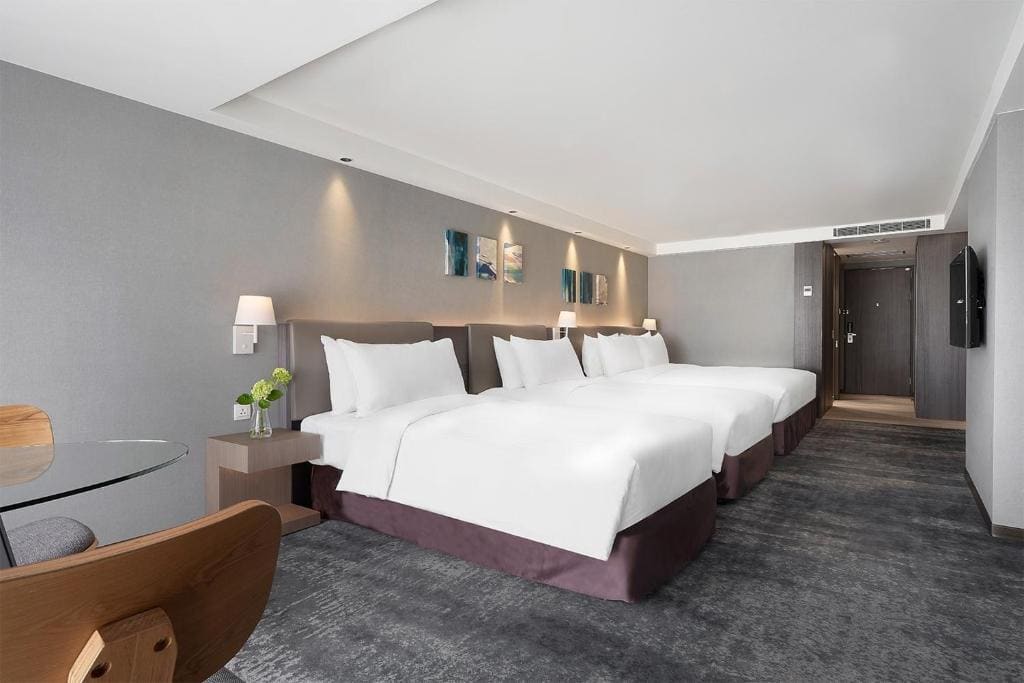 Quadruple Room with Balcony room - Image 2