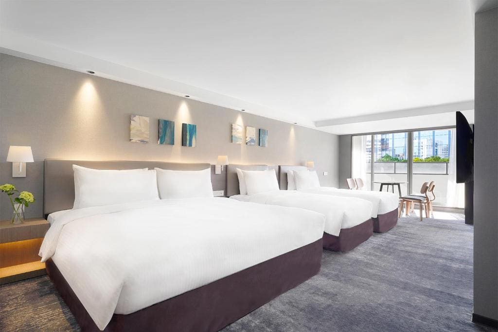 Quadruple Room with Balcony room - Image 1