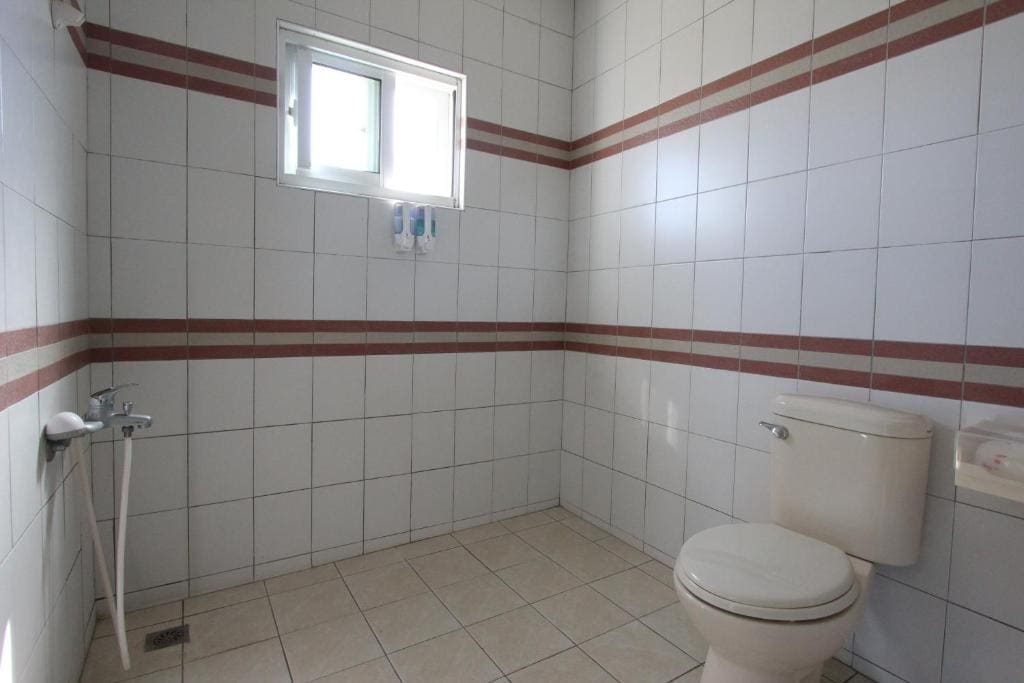 Standard Quadruple Room room - Image 1