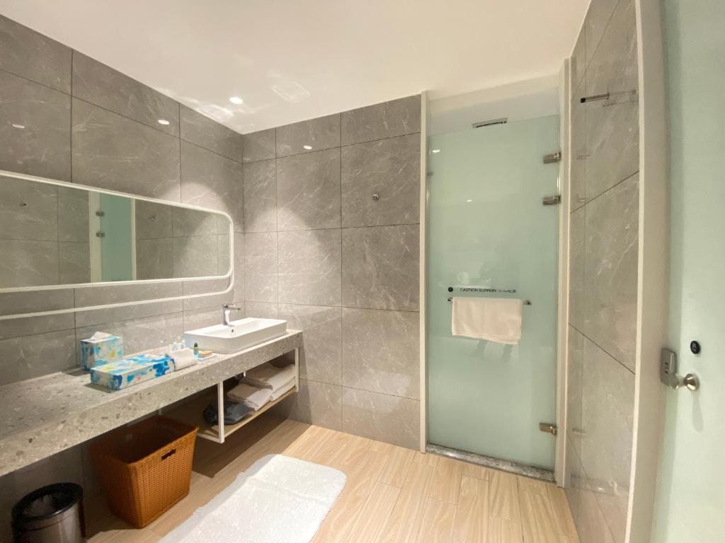 Executive Double or Twin Room with Mountain View room - Image 2