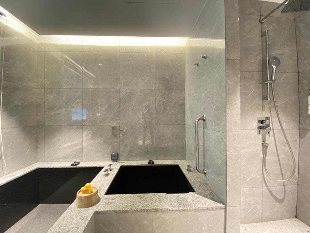 Executive Double or Twin Room with Mountain View room - Image 1