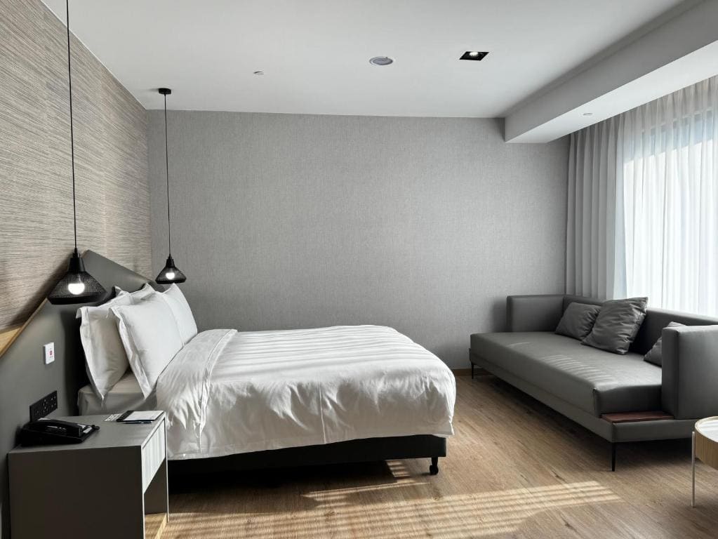 Standard Double or Twin Room room - Image 3