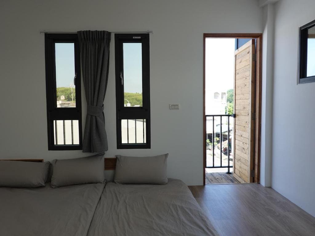 Deluxe Double or Twin Room with Sea View room - Image 2