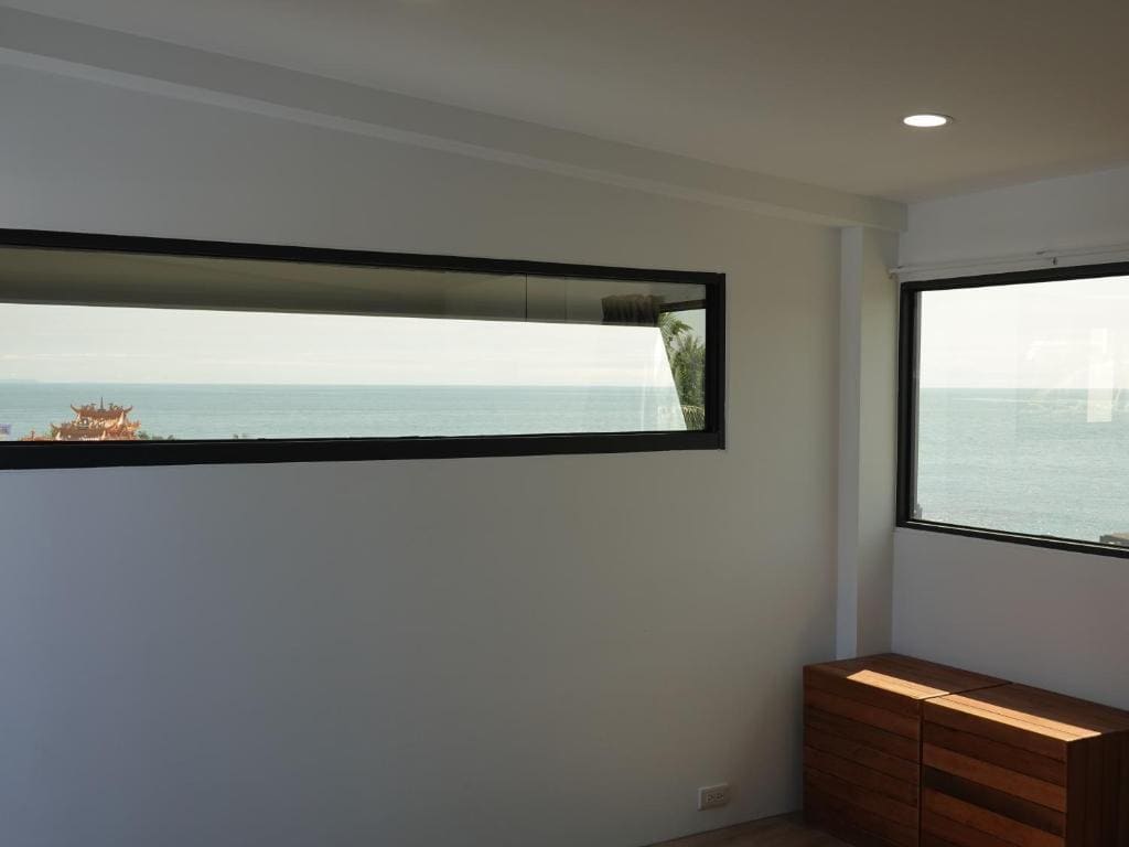 Deluxe Double or Twin Room with Sea View room - Image 3