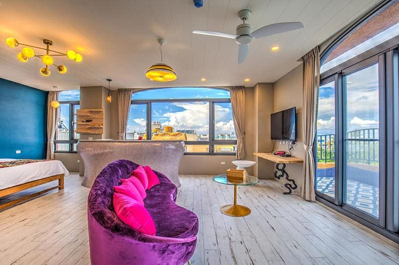 Luxury Quadruple Room room - Image 2