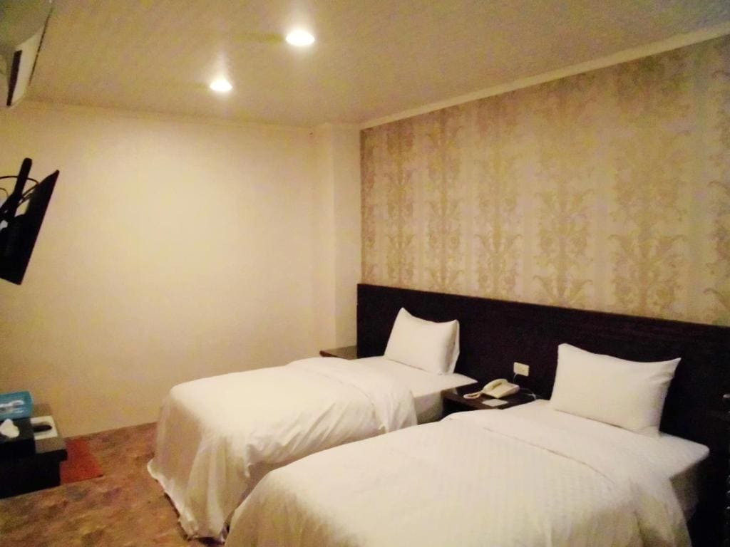 Superior Twin Room room - Image 1