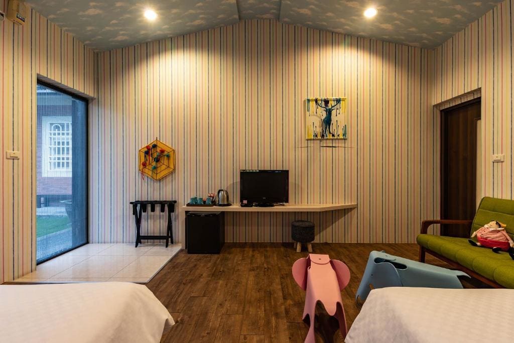 Superior Quadruple Room room - Image 1