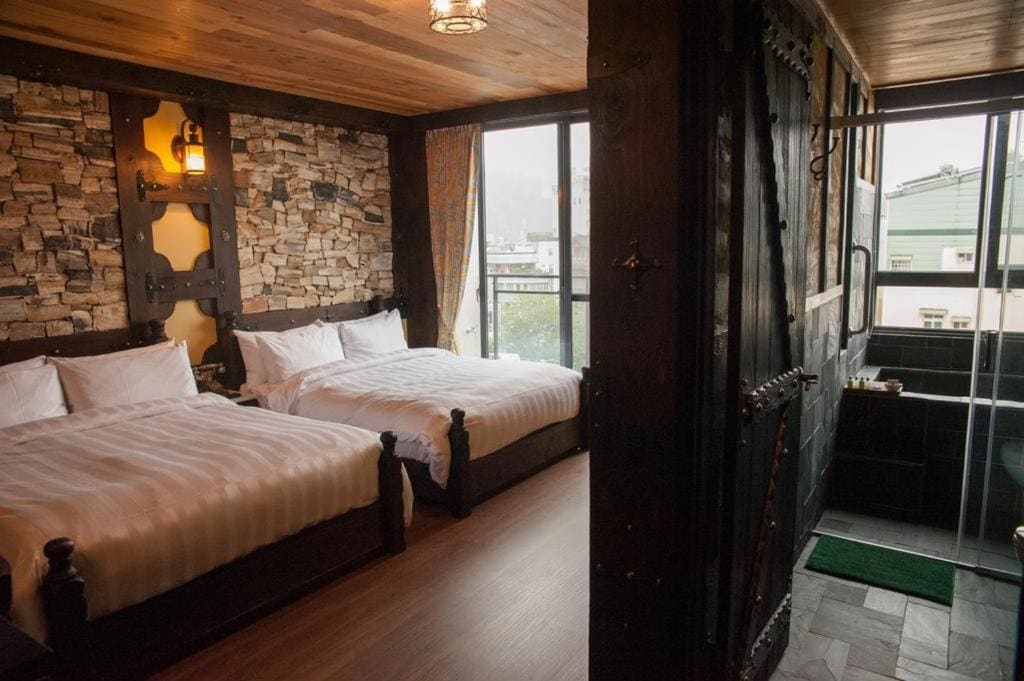 Quadruple Room with Bath room - Image 1