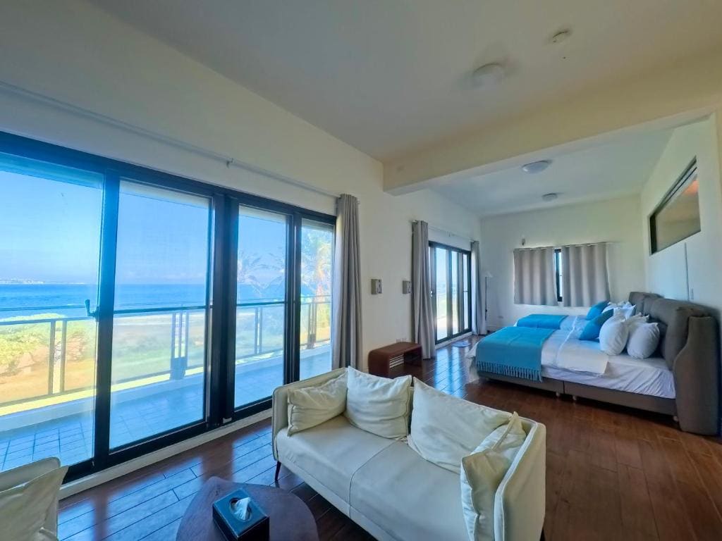 Quadruple Room with Sea View room - Image 1