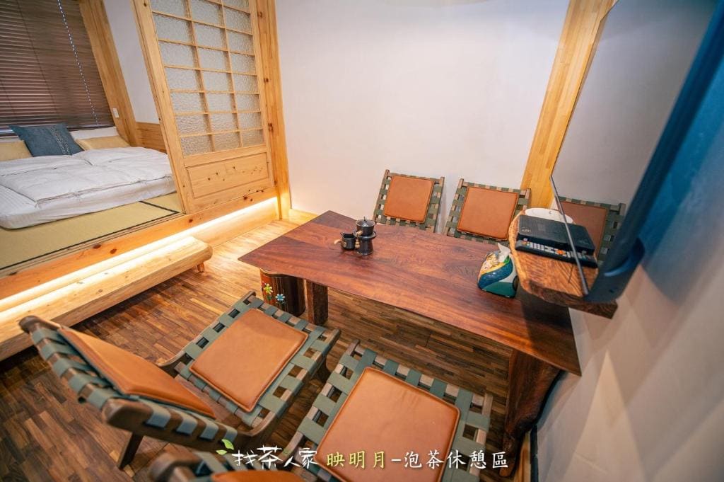 Deluxe Quadruple Room room - Image 1