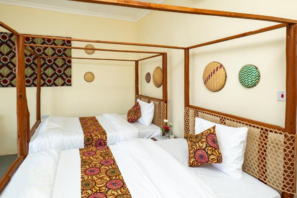Superior Twin Room room - Image 3