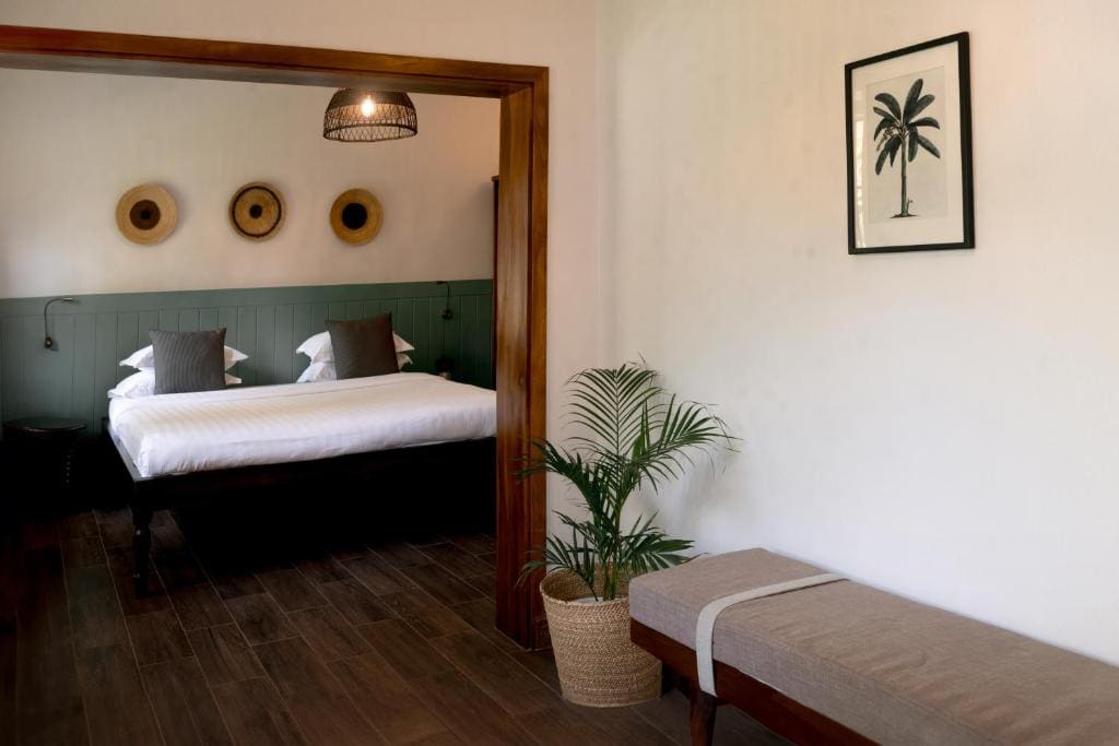 Deluxe Double Room with Balcony room - Image 1