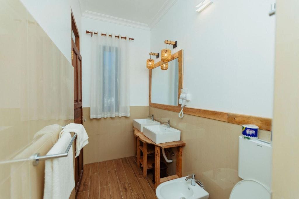 Double Room with Garden View room - Image 3