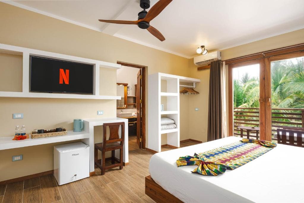 Double Room with Sea View room - Image 1