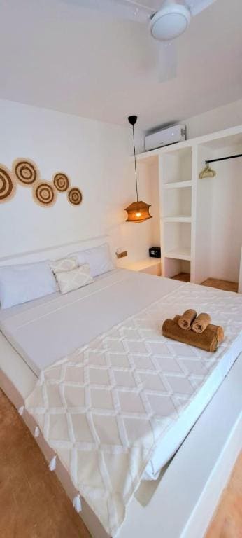 Deluxe Junior Suite room - Image 3