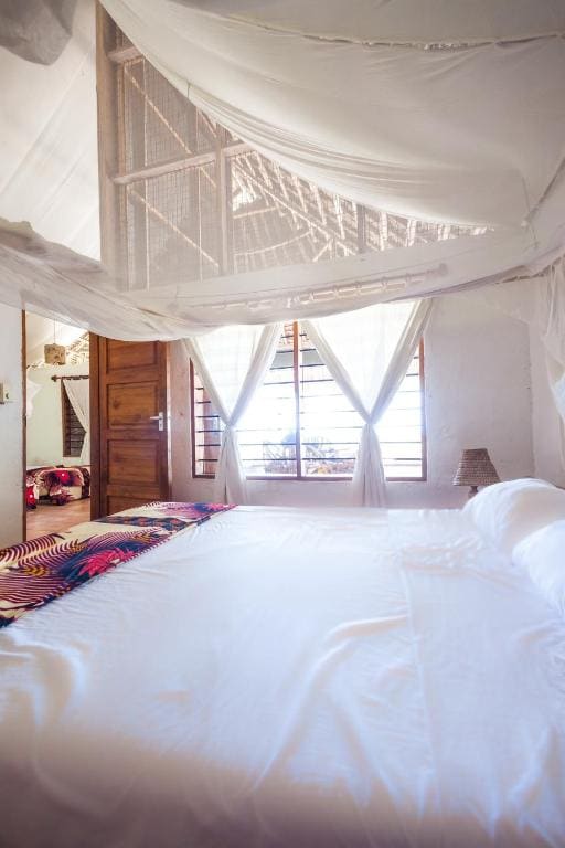 Double Room with Sea View room - Image 1
