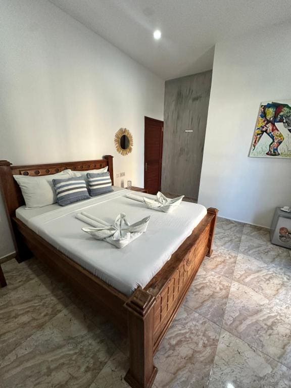 Double Room with Balcony room - Image 2