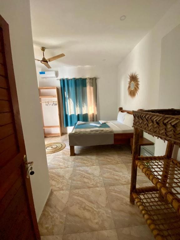 Deluxe Double Room with Balcony room - Image 2