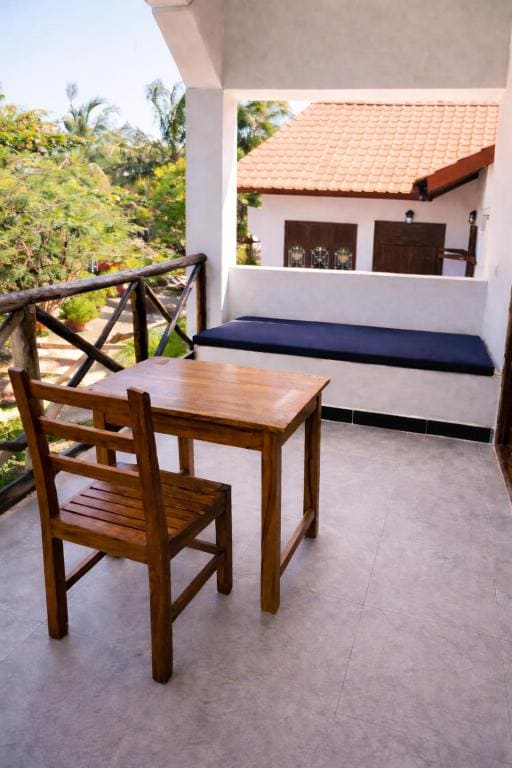 Triple Room - Garden View room - Image 2