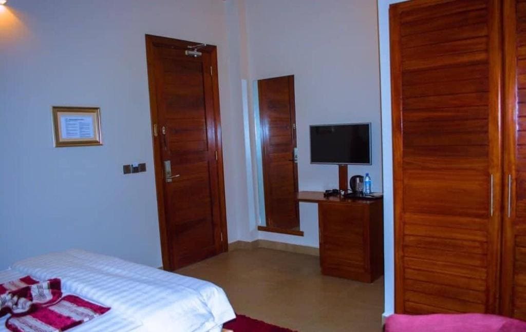 Executive Suite room - Image 1