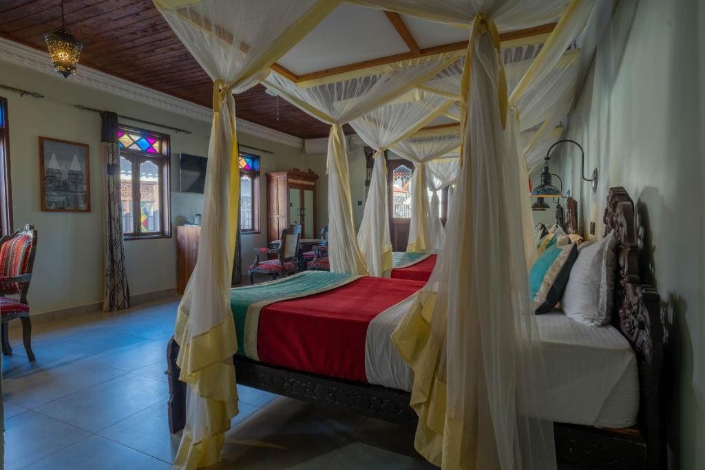 Triple Room with Pool View room - Image 3