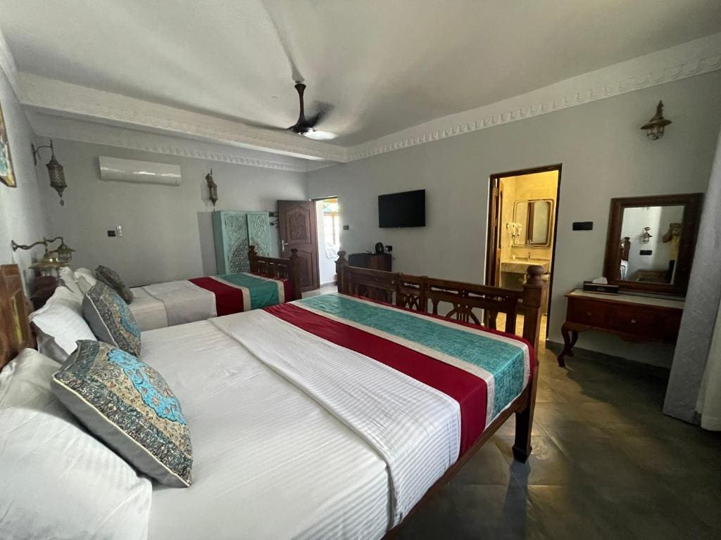 Twin Room with Garden View room - Image 1