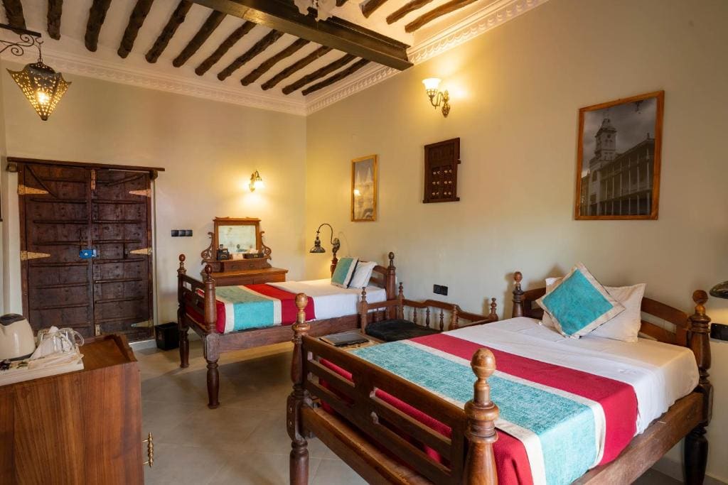 Family Suite with Balcony room - Image 2