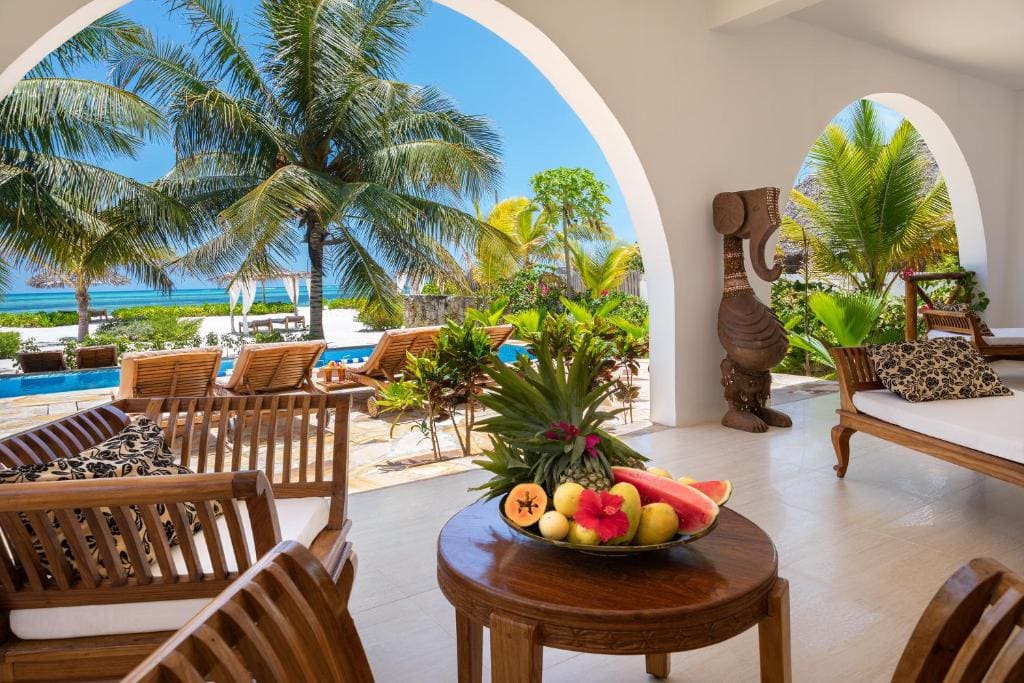 Villa with Private Pool room - Image 3