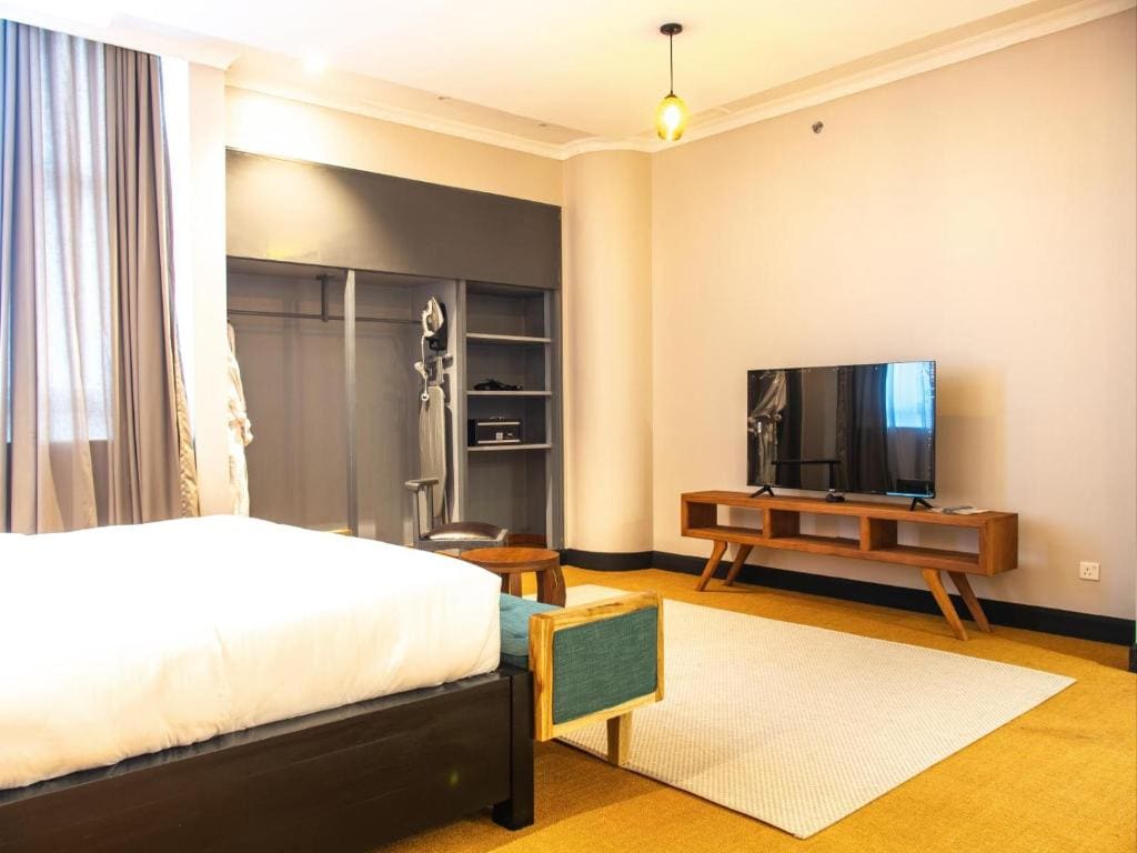 Standard King Room room - Image 2
