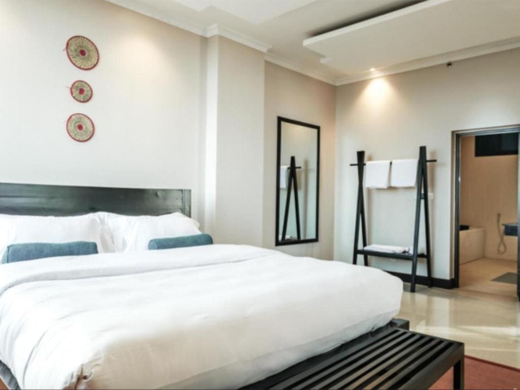 Deluxe Double or Twin Room room - Image 3