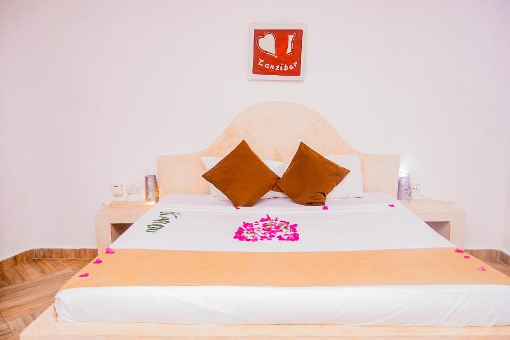 Deluxe Room room - Image 2