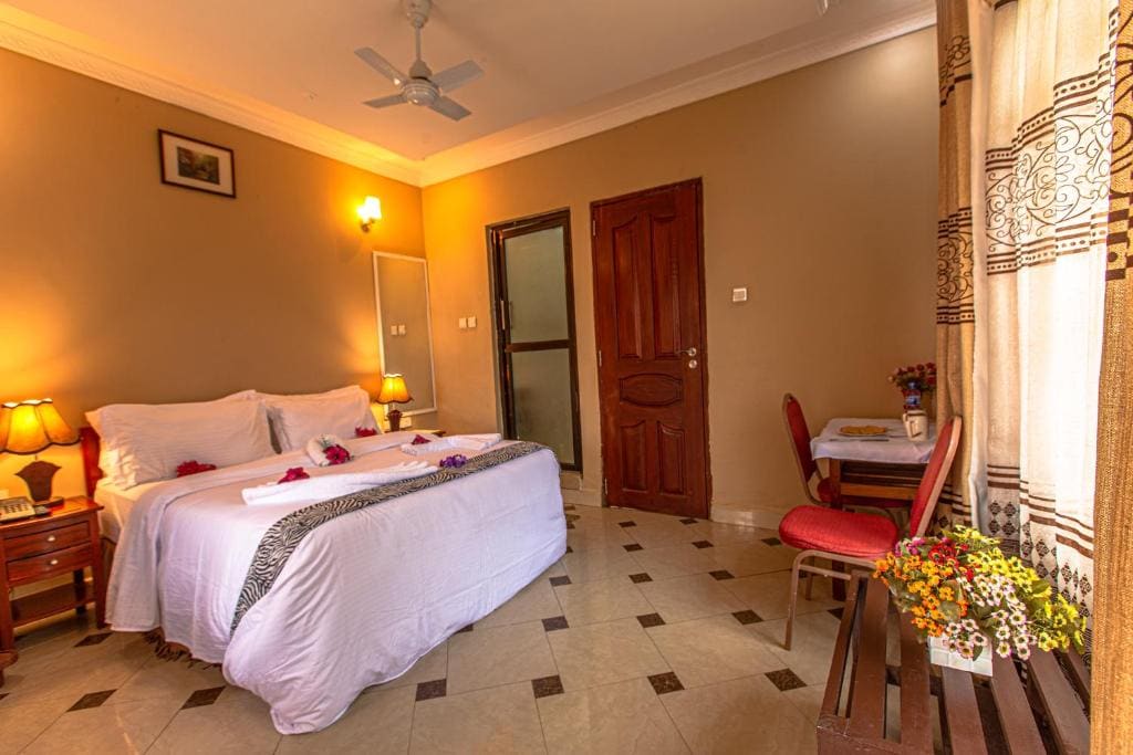 Deluxe Family Suite room - Image 1